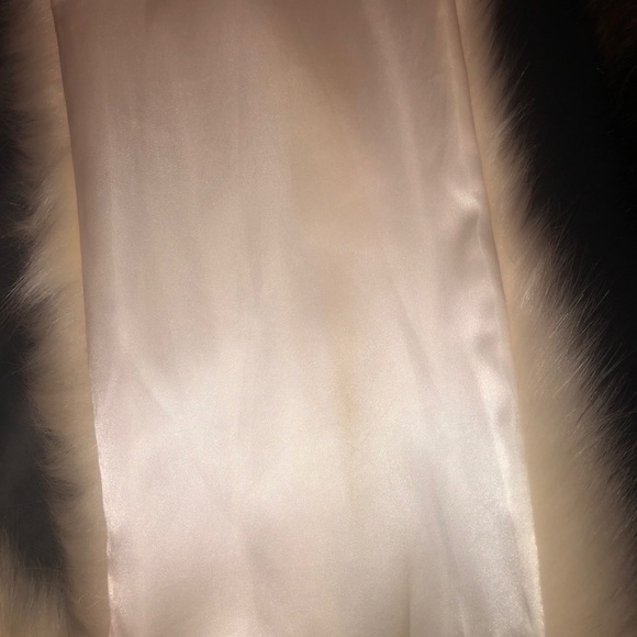 2 Pack Faux Fur Stole/Scarf - Picture 4 of 4